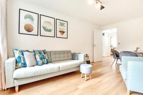 2 bedroom apartment to rent - 20 Kings Oak Court, Queens Road, Reading, RG1