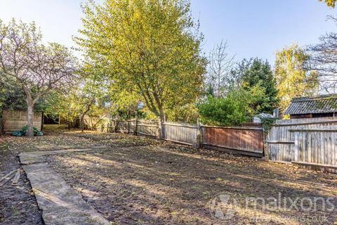 3 bedroom semi-detached house for sale, London SE19