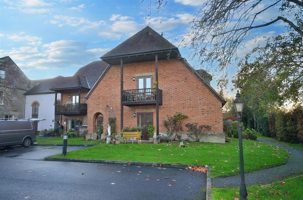 Grange, Shaftesbury SP7 2 bed apartment for sale £265,000