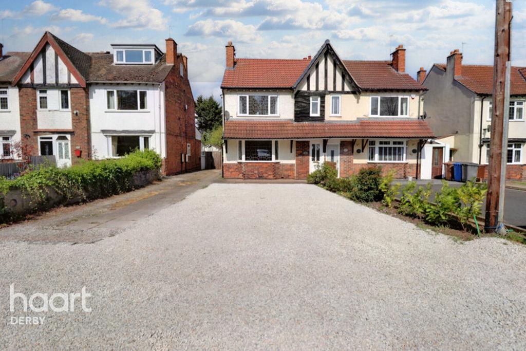 Nottingham Road, Chaddesden 3 bed semidetached house £240,000