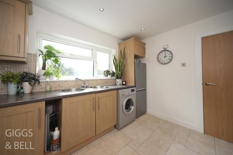 2 Fermor Crescent, Luton, LU2 9HT
