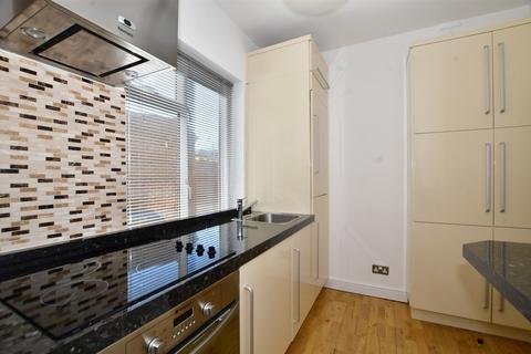 53 Grove Avenue, Sutton, SM1 2DA