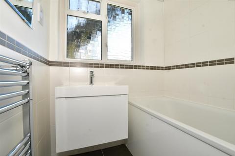 53 Grove Avenue, Sutton, SM1 2DA