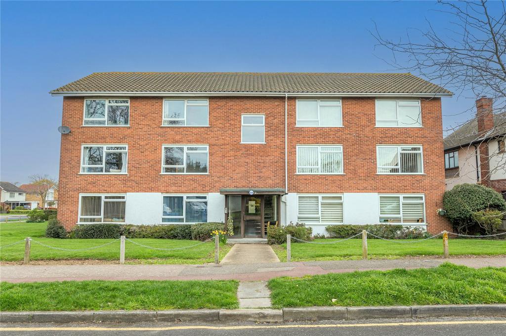 Colbert Avenue, Thorpe Bay, Essex, SS1 2 bed apartment £295,000