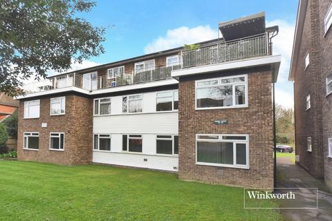 2 bedroom apartment for sale, The Avenue, Worcester Park, Surrey, KT4