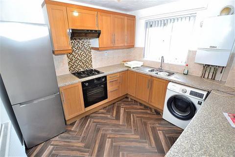 3 bedroom flat for sale, Rooker Avenue, Wolverhampton