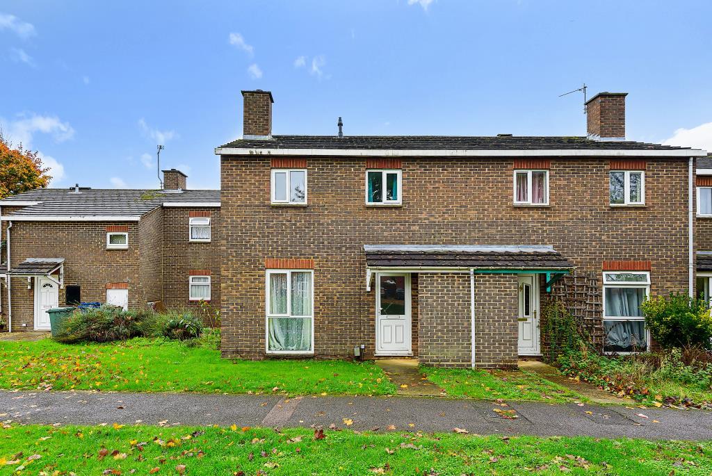 Shackleton Close, Bicester, OX26 3 bed terraced house £1,150 pcm (£