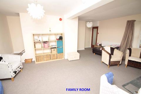 Timberdale House Coped Hall, Wootton Bassett, Swindon, SN4 8ES