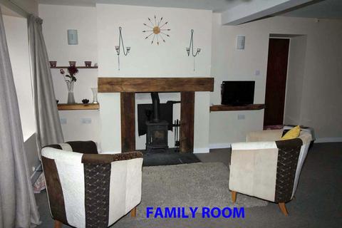 Timberdale House Coped Hall, Wootton Bassett, Swindon, SN4 8ES