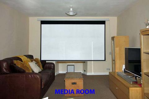 Timberdale House Coped Hall, Wootton Bassett, Swindon, SN4 8ES