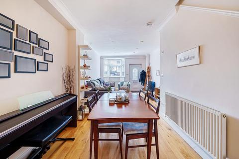 121a Ellison Road, London, SW16 5DE
