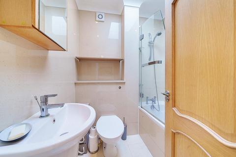 121a Ellison Road, London, SW16 5DE