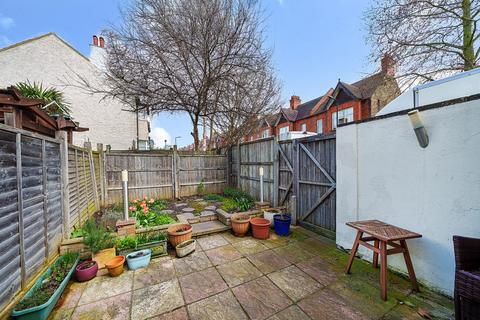121a Ellison Road, London, SW16 5DE
