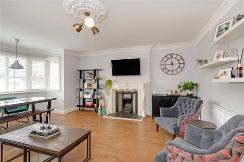 2 bedroom flat for sale, Chatsworth Road, Willesden Green, NW2