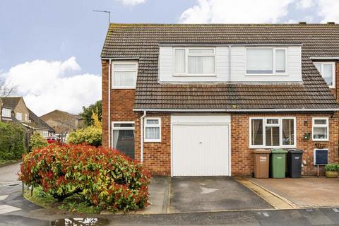 9 Grenville Way, Thame, OX9 3YW