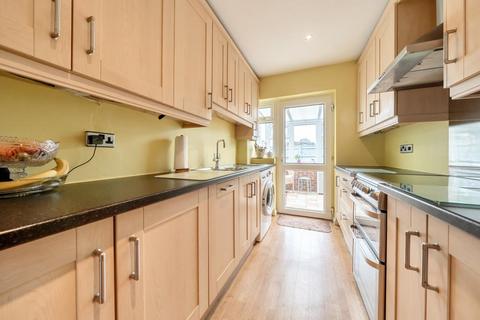 9 Grenville Way, Thame, OX9 3YW
