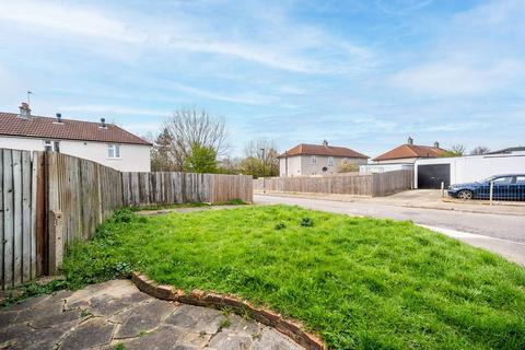 3 bedroom semi-detached house for sale - Rancliffe Gardens, Kidbrooke, London, SE9