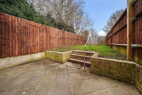 Flat B1, 22 Rodway Road, Bromley, BR1 3JL