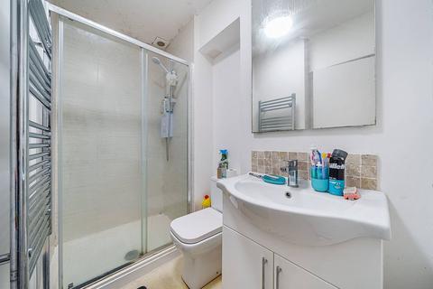 Flat B1, 22 Rodway Road, Bromley, BR1 3JL