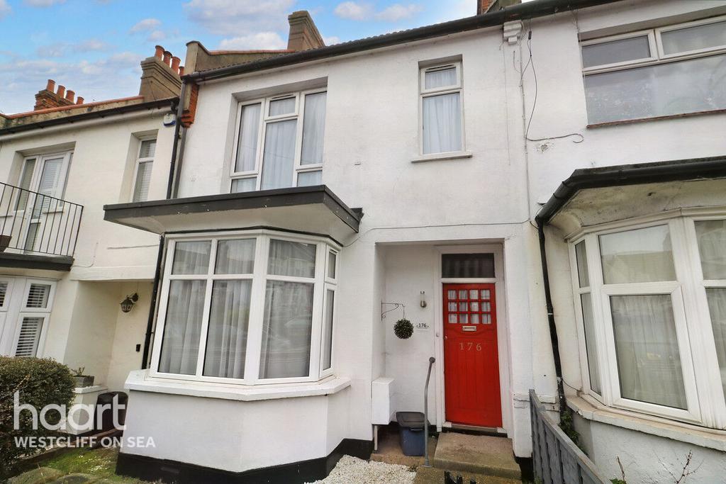 Westbourne Grove, WestcliffOnSea 3 bed terraced house for sale £325,000