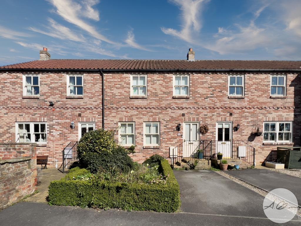 Croft View, Thirsk, YO7 3 bed terraced house for sale £245,000