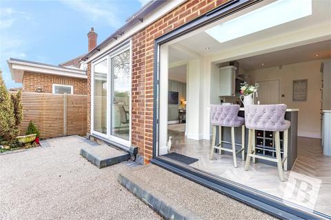 313 Corbets Tey Road, Upminster, RM14 2DE