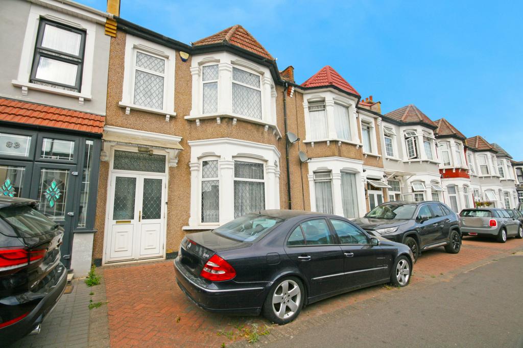 Mortlake Road, Ilford, IG1 5 bed terraced house £630,000