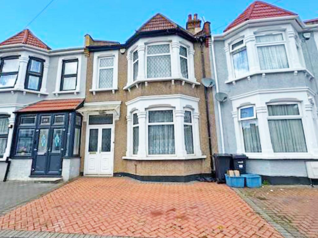 Mortlake Road, Ilford, IG1 5 bed terraced house for sale £580,000
