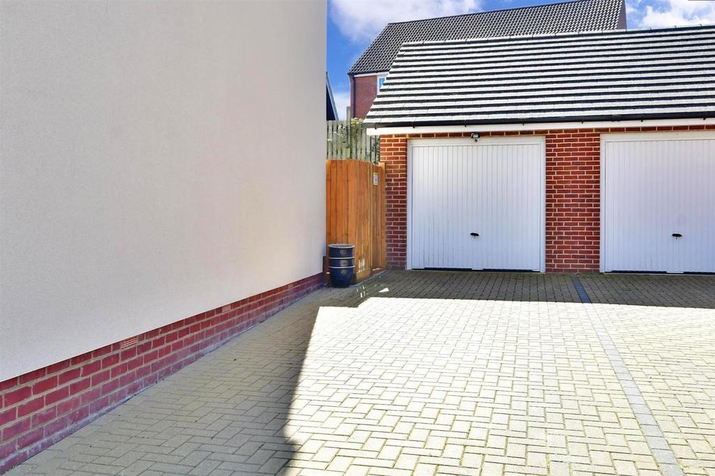 Driveway/Parking
