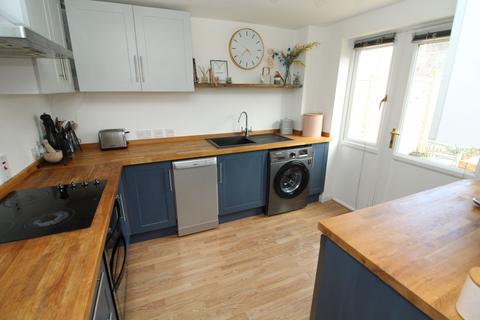 3 bedroom end of terrace house for sale - Medway Close, Newport Pagnell