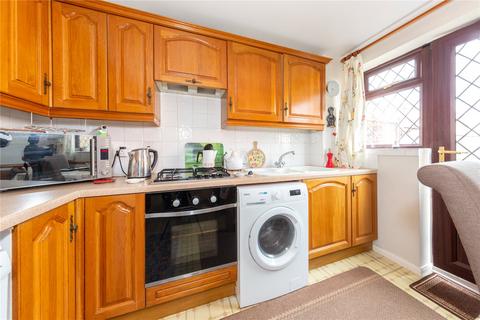 60 Claverley Green, Luton, LU2 8TA