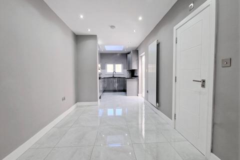 10 Meads Lane, Ilford, IG3 8QA