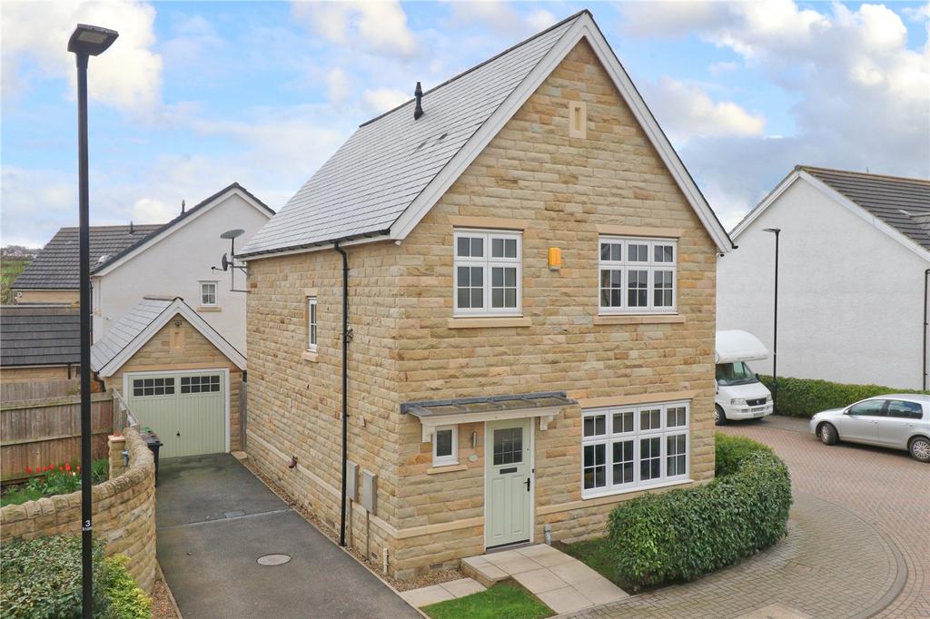 Bletchley Road, Horsforth, Leeds 3 Bed Detached House - £450,000