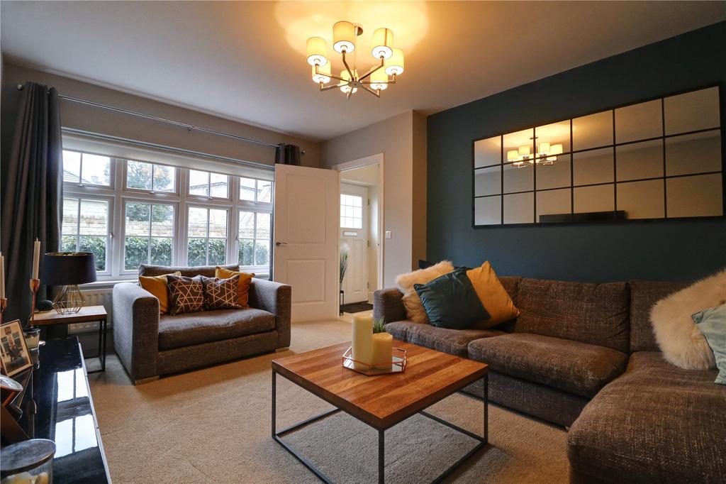 Bletchley Road, Horsforth, Leeds... 3 bed detached house £450,000