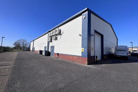 Warehouse to rent, Unit C1 Mountbatten Business Park, Jackson Close, Portsmouth, PO6 1US