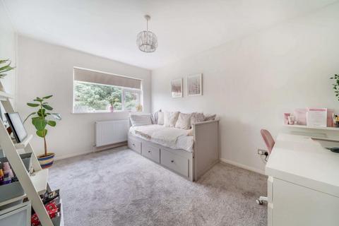 Flat 4, Cawston Court Highland Road, Bromley, BR1 4AF
