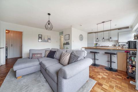 Flat 4, Cawston Court Highland Road, Bromley, BR1 4AF