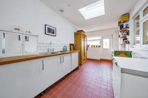 97 Kingsway, West Wickham, BR4 9JE