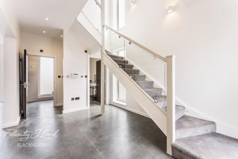 5 bedroom end of terrace house for sale - Shooters Hill, London, SE18