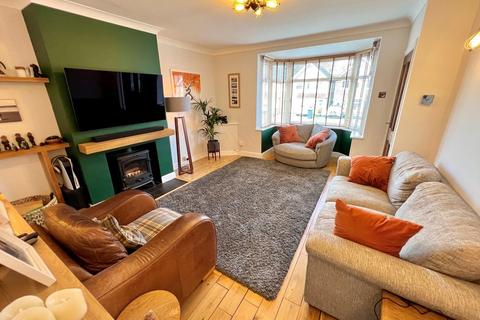 97 Gracemere Crescent, Yardley Wood, Birmingham, B28 0UB