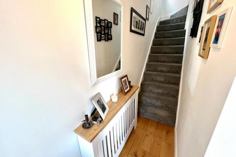 97 Gracemere Crescent, Yardley Wood, Birmingham, B28 0UB