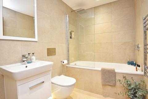 Apartment 7, Springfield Court Springfield Avenue, Harrogate, HG1 2HR