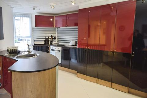 2 bedroom apartment to rent, Forest Edge, Sneyd Street