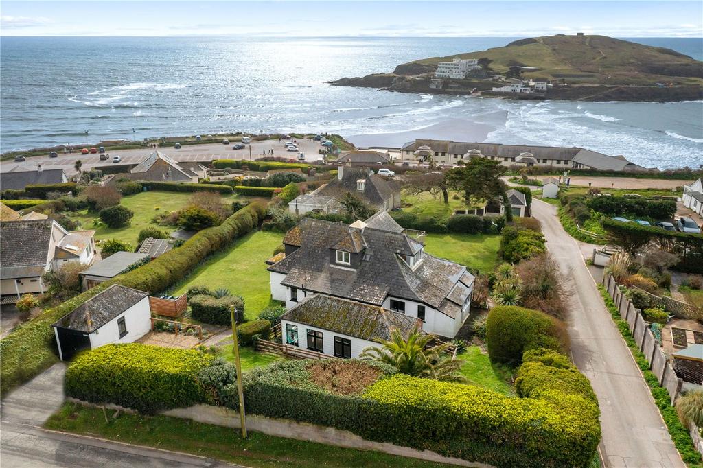 Parker Road, Bigbury on Sea, Kingsbridge, Devon, TQ7 5 bed detached