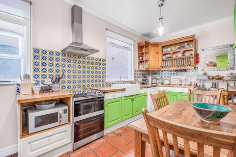 27 Hilldown Road, London, SW16 3DZ