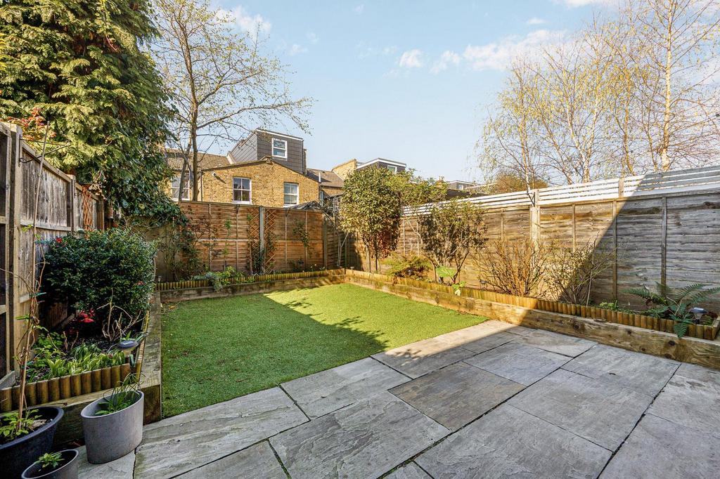 Reckitt Road, Chiswick, W4 2 bed house £925,000