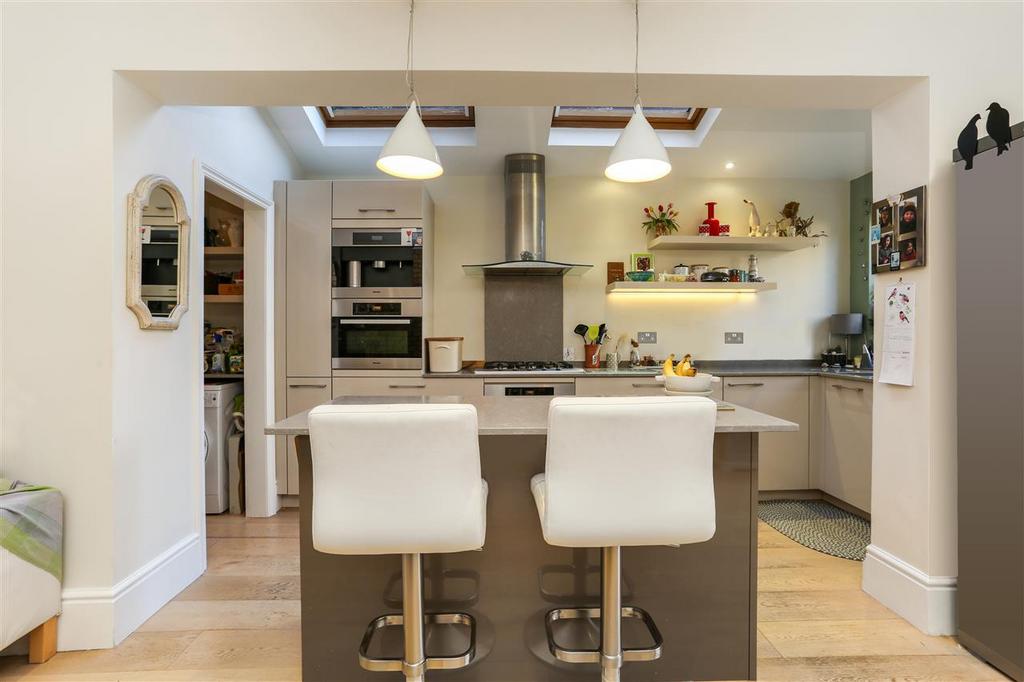 Kitchen/Family