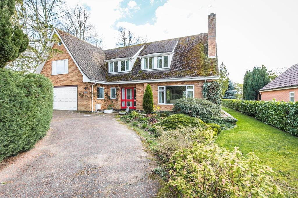 Watlington 5 bed detached house for sale £550,000
