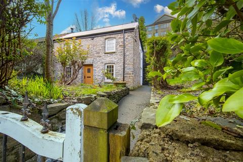 176 Broadway, Pontypridd, CF37 1BH