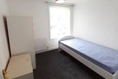 21 Atlas Road, Darwen, BB3 3BY